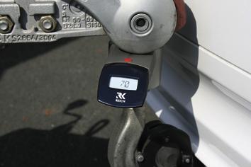 Reich Digitální kontrolní váha zatížení koule pro dvounápravové karavny